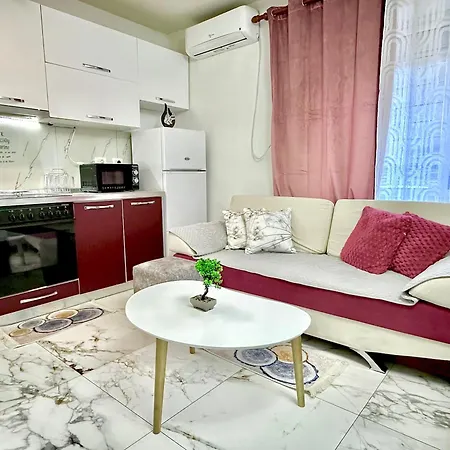 Cozy Urban Apartment Tirana Exterior photo